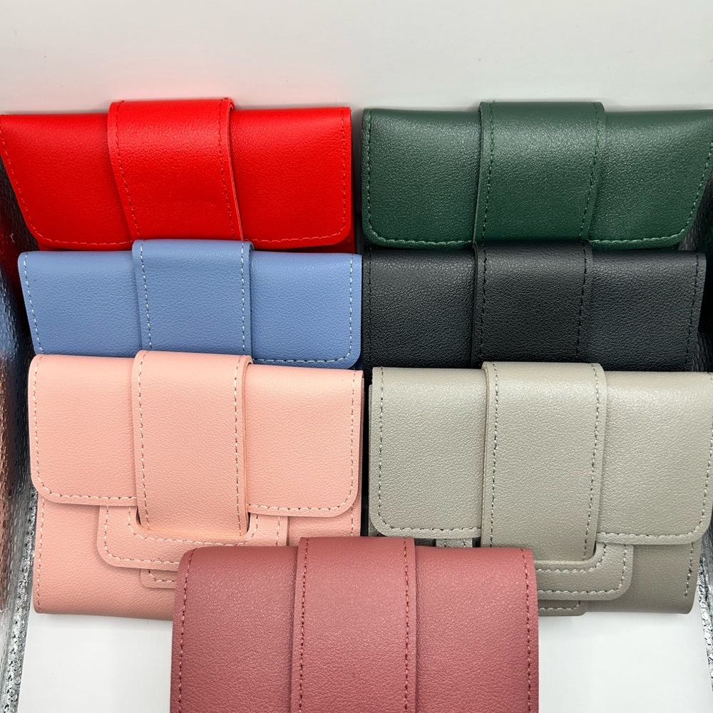 Tri-fold wallets